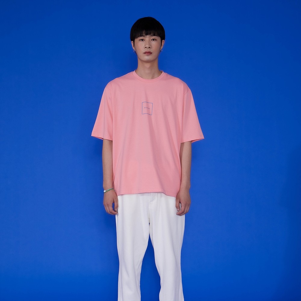 ECOGRAM 에코그램 [디어라이프] 스퀘어 로고 반팔 티셔츠_핑크 fashion